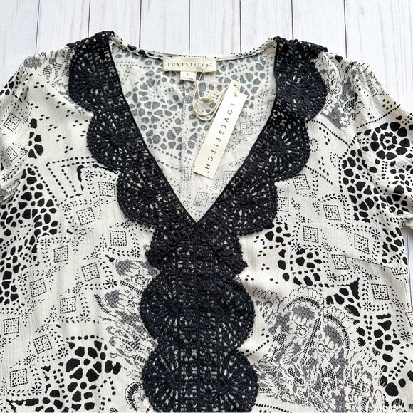 NWT Love Stitch Scallop Lace Detailing V Neck Bell Sleeves Boho Blouse Top - Picture 8 of 16